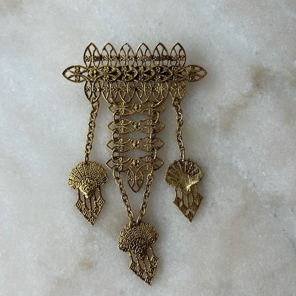 Vintage Gold Brooch - Picture 2 of 5